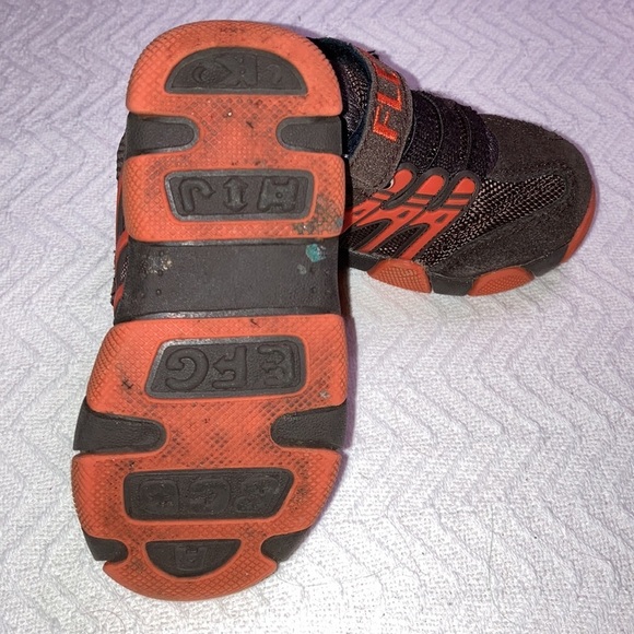 5/$20 Fletu size 7 boys brown orange sneaker - Picture 6 of 8
